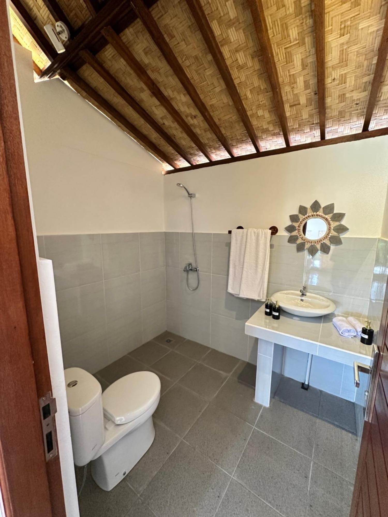 D'Janu Homestay Sidemen  Ngoại thất bức ảnh